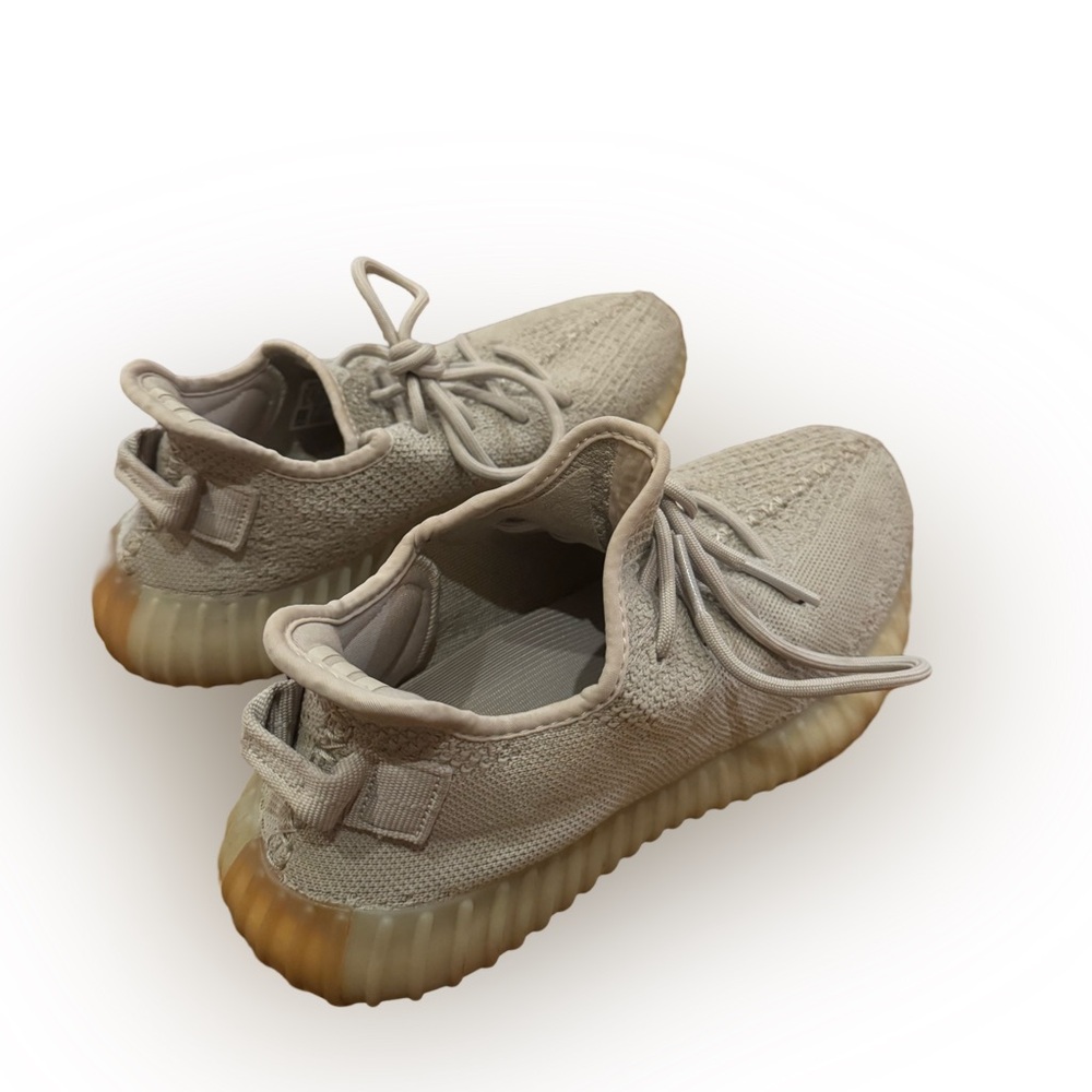 Yeezy’s Unisex